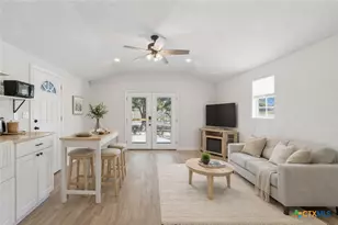 817 Scenic Dr, Canyon Lake, TX 78133 - Photo 37