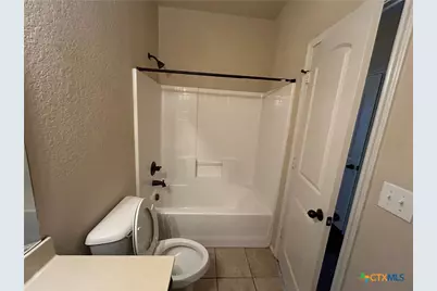 716 Creekside Circle, New Braunfels, TX 78130 - Photo 11