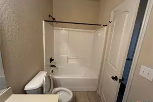 716 Creekside Cir, New Braunfels, TX 78130 - Photo 11