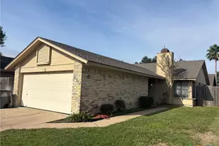 210 Planters Dr, Victoria, TX 77901 - Photo 1