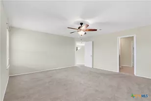 1048 DUMFRIES Dr, Seguin, TX 78155 - Photo 19