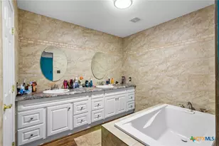 9795 Fm 622, Goliad, TX 77963 - Photo 17