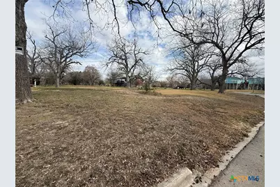 69 S Hampton Drive, Seguin, TX 78155 - Photo 3