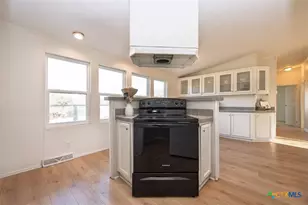 105 Grace Rd, Belton, TX 76513 - Photo 9