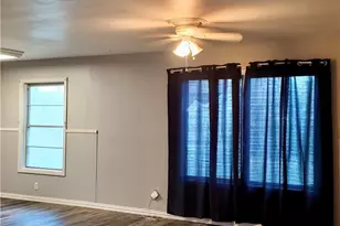 808 Fern Ln, Victoria, TX 77904 - Photo 9