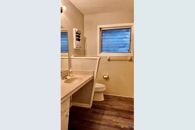 808 Fern Ln, Victoria, TX 77904 - Photo 17