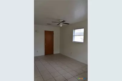 303 E Ave A #B, Copperas Cove, TX 76522 - Photo 3