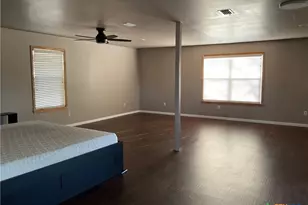 509 North St, Yoakum, TX 77995 - Photo 17