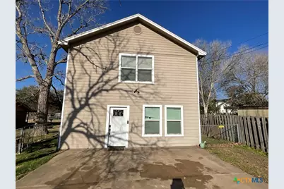 509 North Street, Yoakum, TX 77995 - Photo 1
