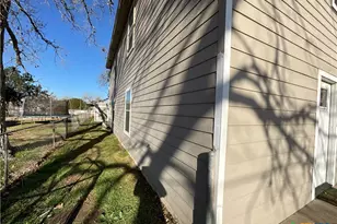 509 North St, Yoakum, TX 77995 - Photo 3