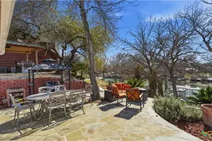 425 River Springs Dr, Seguin, TX 78155 - Photo 35