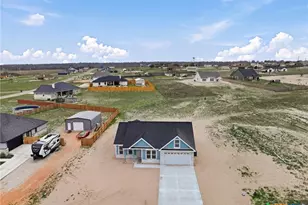 203 Turnberry Dr, La Vernia, TX 78121 - Photo 39