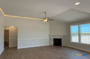 203 Turnberry Dr, La Vernia, TX 78121 - Photo 3