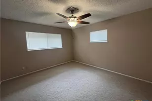 801 Timber Dr, New Braunfels, TX 78130 - Photo 17