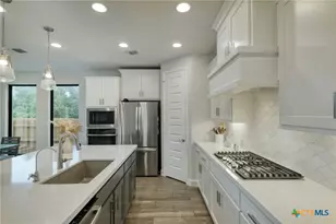 1401 Mulberry Oak Ln, Georgetown, TX 78628 - Photo 9