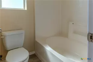 3402 Regency Ct, Killeen, TX 76549 - Photo 11