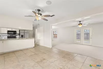610 Creek Drive, New Braunfels, TX 78130 - Photo 5