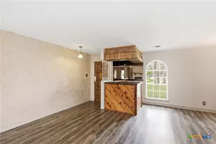 703 Tranquillo Dr, Victoria, TX 77905 - Photo 9