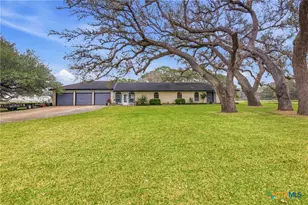 703 Tranquillo Dr, Victoria, TX 77905 - Photo 3