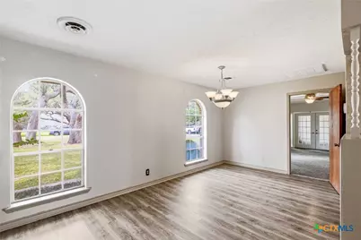 703 Tranquillo Dr, Victoria, TX 77905 - Photo 5