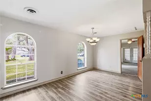 703 Tranquillo Dr, Victoria, TX 77905 - Photo 5