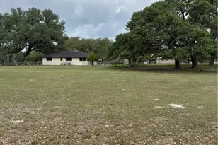 703 Tranquillo Dr, Victoria, TX 77905 - Photo 25