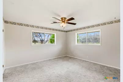 703 Tranquillo Dr, Victoria, TX 77905 - Photo 13
