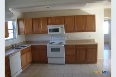 205 E Voelter, Killeen, TX 76541 - Photo 5