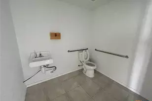 1427 N Austin St, Seguin, TX 78155 - Photo 7