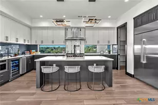 1347 Bordeaux Ln, New Braunfels, TX 78132 - Photo 11