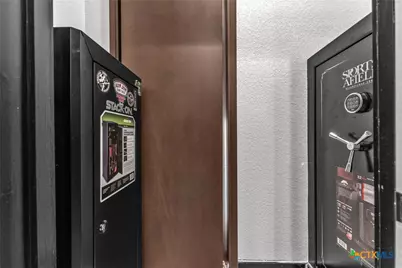 1347 Bordeaux Lane, New Braunfels, TX 78132 - Photo 21