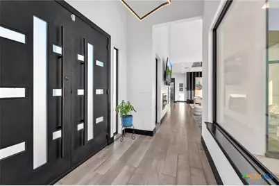 1347 Bordeaux Lane, New Braunfels, TX 78132 - Photo 5