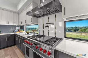 1347 Bordeaux Ln, New Braunfels, TX 78132 - Photo 13