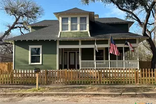 603 St Francis St, Gonzales, TX 78629 - Photo 3