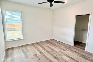 1611 Crooked River Ct, Temple, TX 76502 - Photo 11