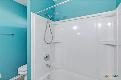 222 E Cedar Street, Seguin, TX 78155 - Photo 21