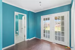 222 E Cedar St, Seguin, TX 78155 - Photo 19