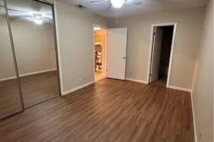 208 Versailles St, Victoria, TX 77904 - Photo 9