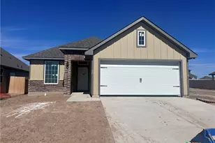 723 James Parker Cir, Killeen, TX 76542 - Photo 1