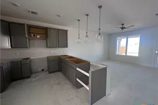 723 James Parker Cir, Killeen, TX 76542 - Photo 3