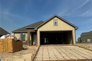 723 James Parker Cir, Killeen, TX 76542 - Photo 1