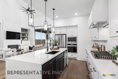 450 Cleveland Way, New Braunfels, TX 78130 - Photo 7