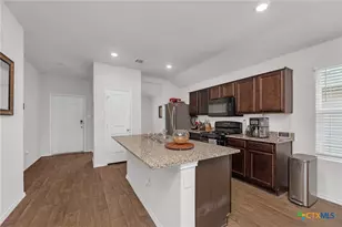 125 Hazel Grv, San Marcos, TX 78666 - Photo 9