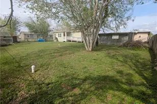 240 S Rail St, Bloomington, TX 77951 - Photo 3