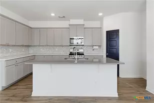 337 Brushy Creek, Victoria, TX 77904 - Photo 11