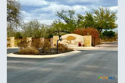 648 Oak Creek Parkway, Seguin, TX 78155 - Photo 7