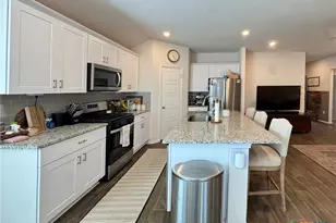 380 Deborah Dr, New Braunfels, TX 78130 - Photo 3