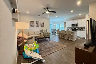 380 Deborah Dr, New Braunfels, TX 78130 - Photo 5