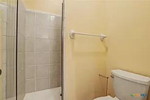 307 SE Main St, Stockdale, TX 78160 - Photo 31