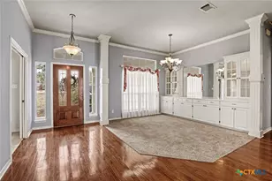 307 SE Main St, Stockdale, TX 78160 - Photo 11